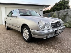 Мерседес е230 1997