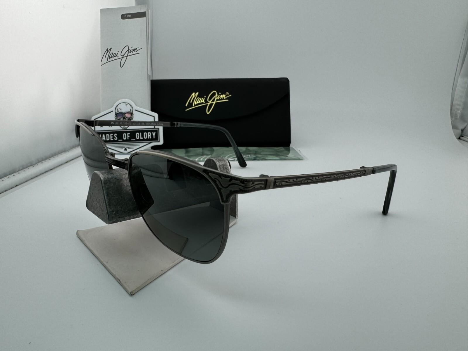 Pre-owned Maui Jim Stillwater Mj 706-17c Pewter Neutral Grey Polarized Folding Sunglasses