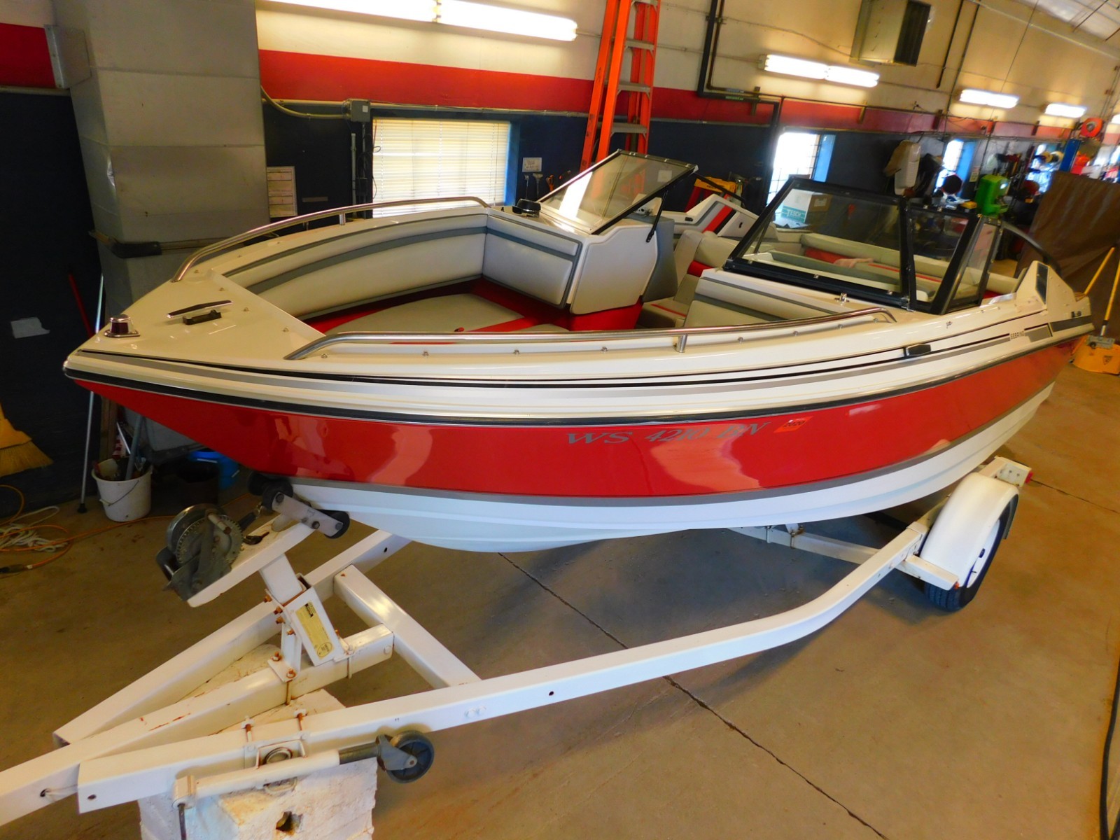 19' Regal Sebring 205HP Mercruiser I/O w/ Trailer T1279285