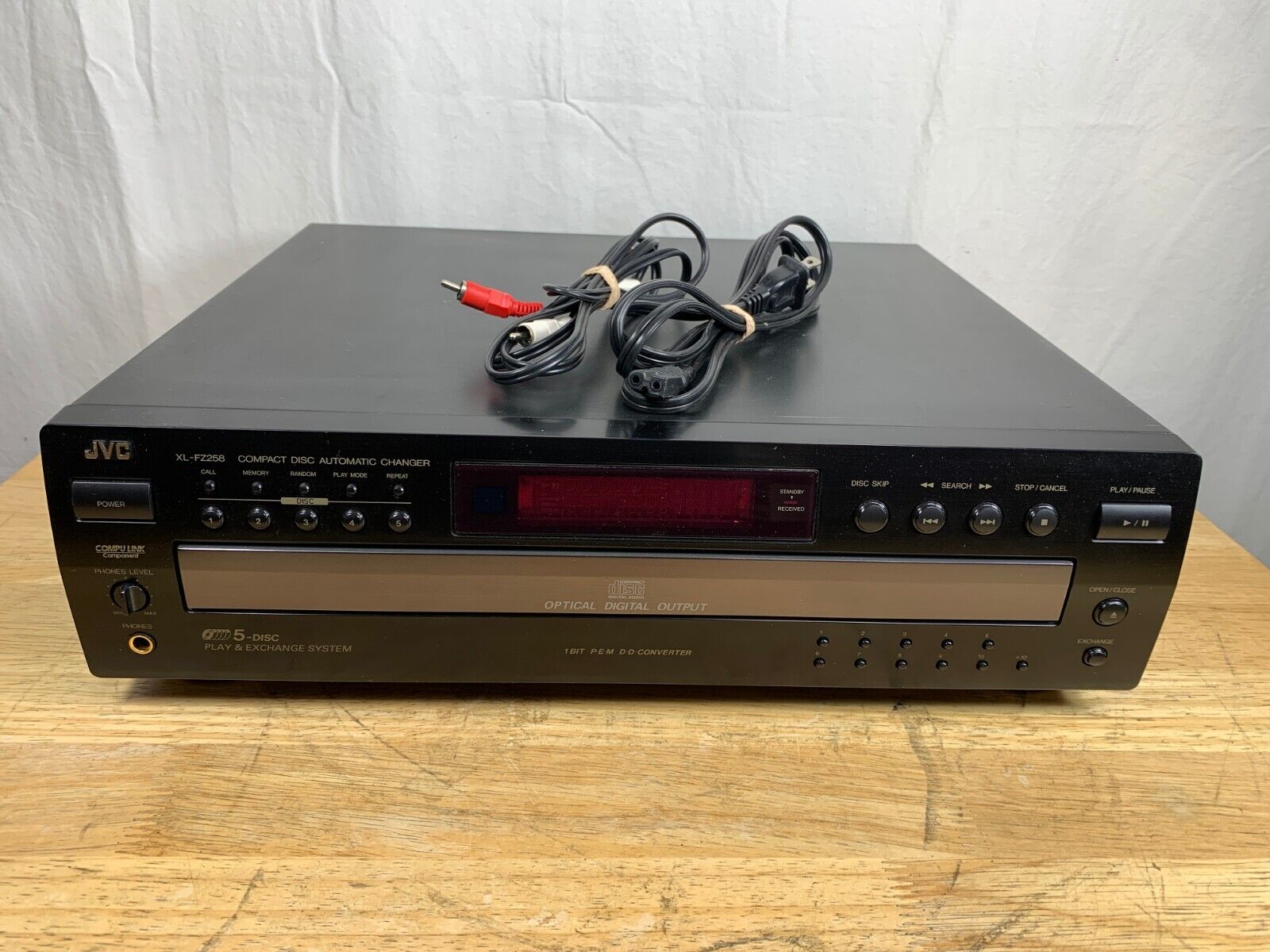 JVC XL-FZ258 CD Changer 5-Disc Player - No Remote or Manual JVC XL-FZ258 CD Changer 5-Disc Player - No Remote or Manual
