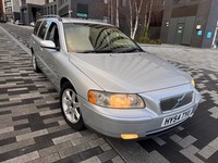2004 VOLVO V70 D5 5 SPEED MANUAL 2.4 DIESEL ESTATE SILVER 5dr + TOW BAR