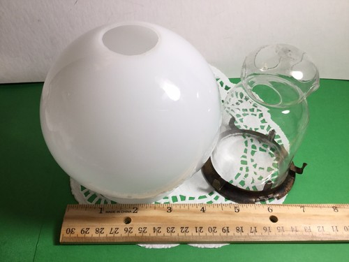 ANTIQUE VERRE KRASNA TTRADE MARK OPALINE GAS LIGHT 2 PART SHADE GLOBE W/INSERT