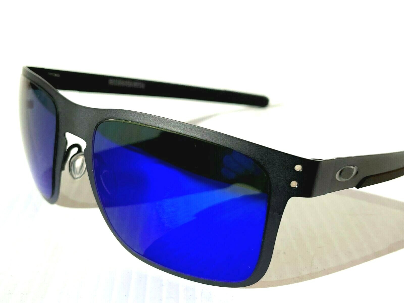 Pre-owned Oakley Holbrook Metal Matte Black Polarized Galaxy Blue Sunglass 4123 In Gray