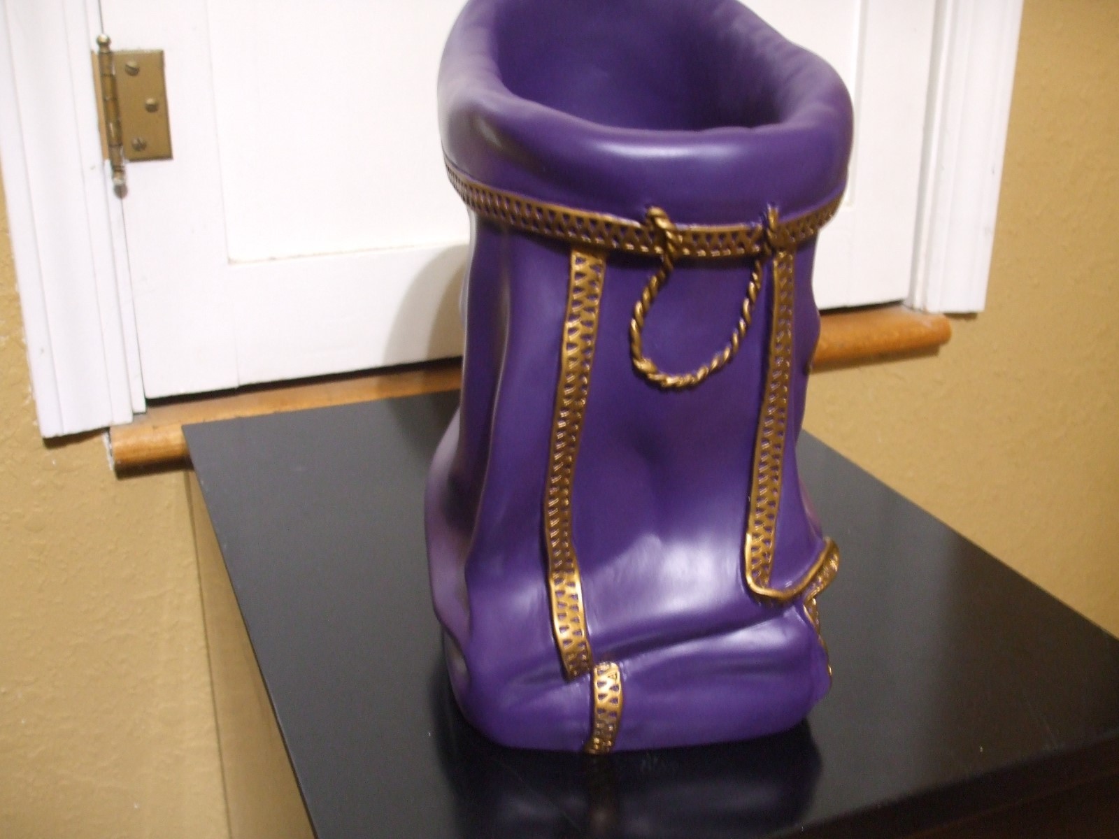 CROWN ROYAL WHISKY PURPLE TIP JAR NEW WHISKEY ADVERTISMENT DISPLAY BAR