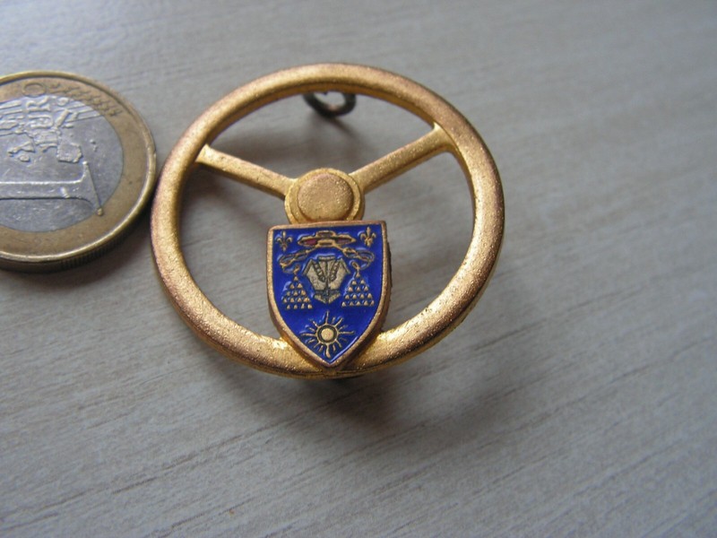 Insigne   Militaire  Cavallerie Conducteur D'Elite    ( R1 )