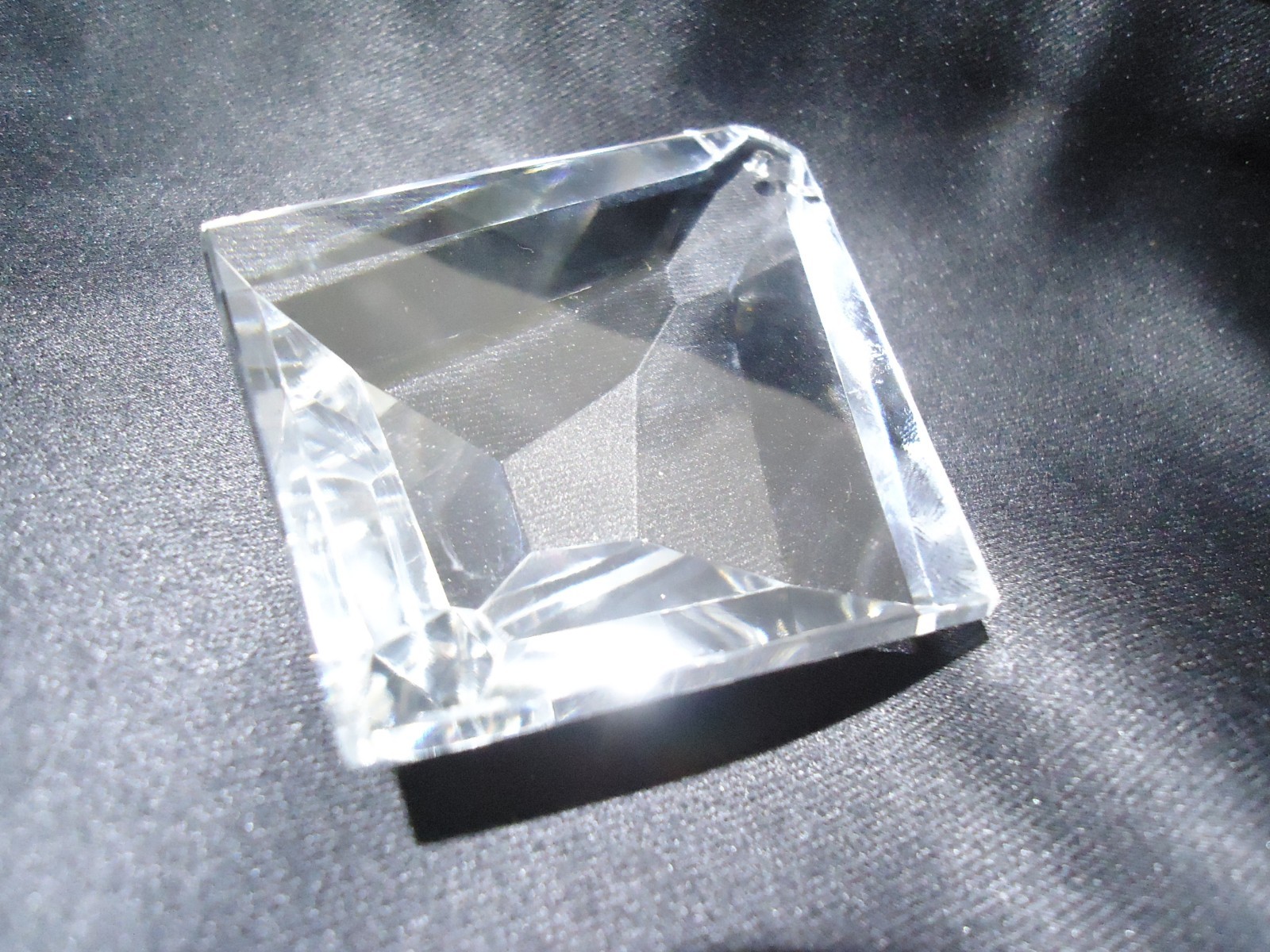 NOS FACETED 70MM CLEAR CRYSTAL KITE SHAPED CHANDELIER LAMP PART PRISM one only!