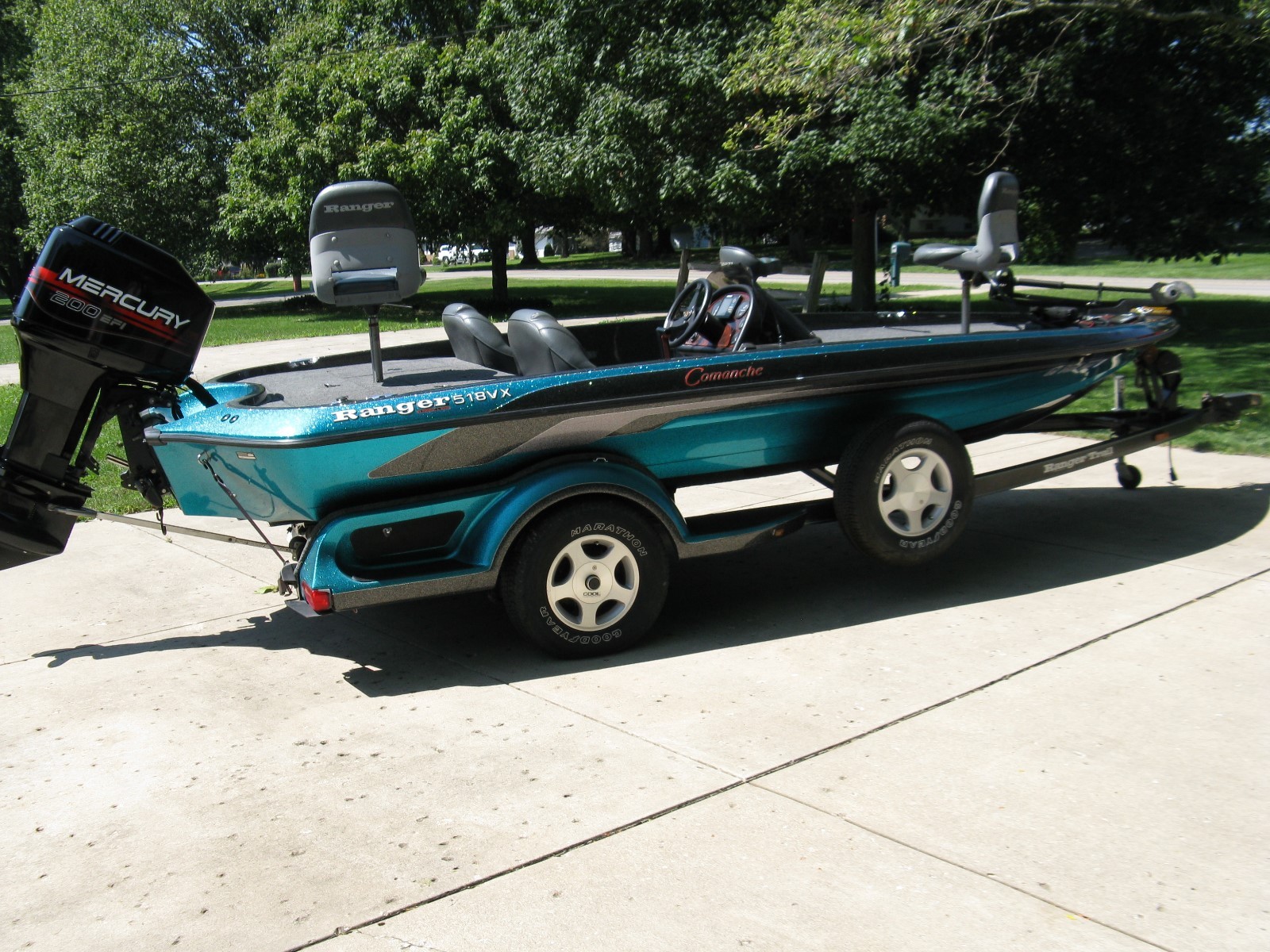 1999 Ranger Comanche 518 VX....Very Nice!