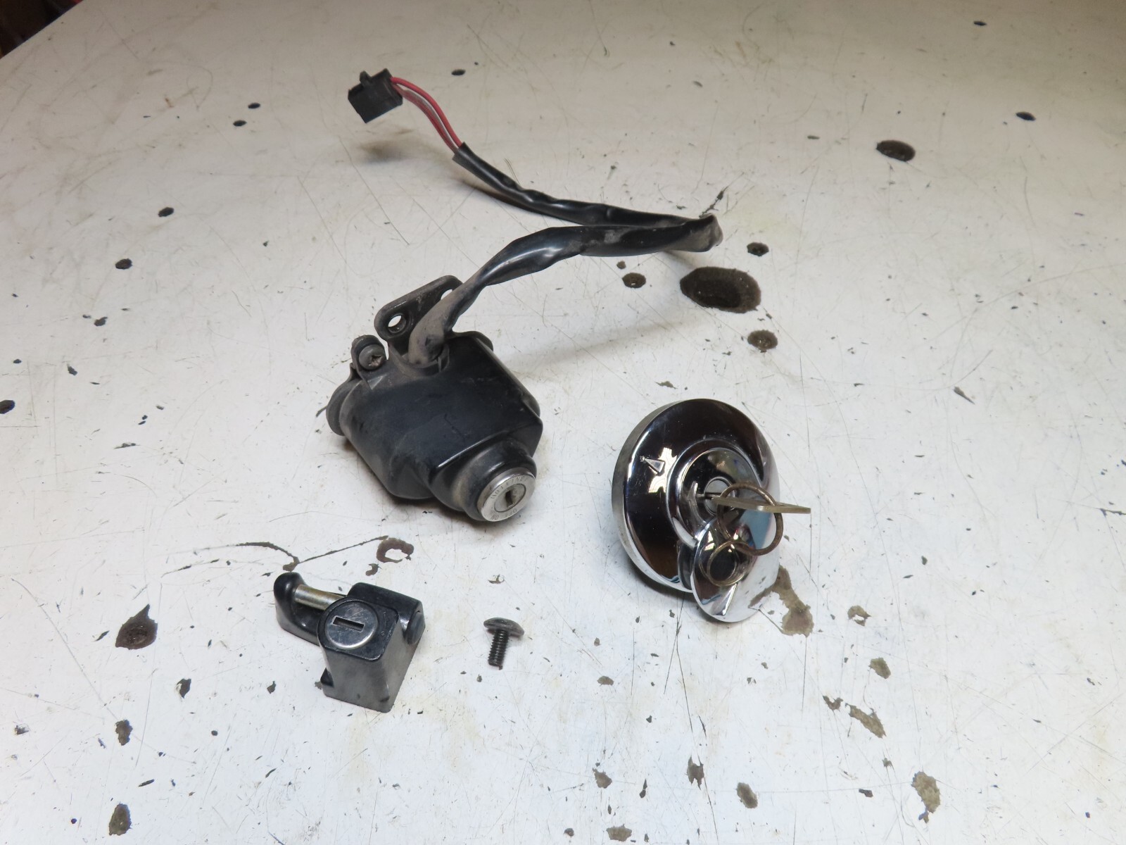 シャドウロック 2000 Honda VT750CD VT750C Shadow ACE Deluxe Lock Set | eBay