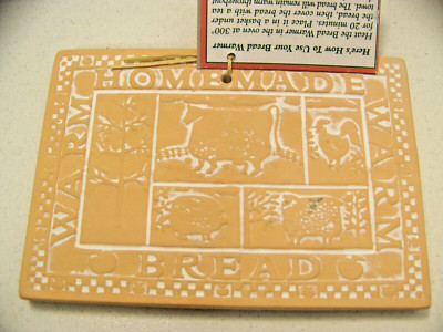 Vintage Cotta Clay Bread Warmer Trivet  NEW