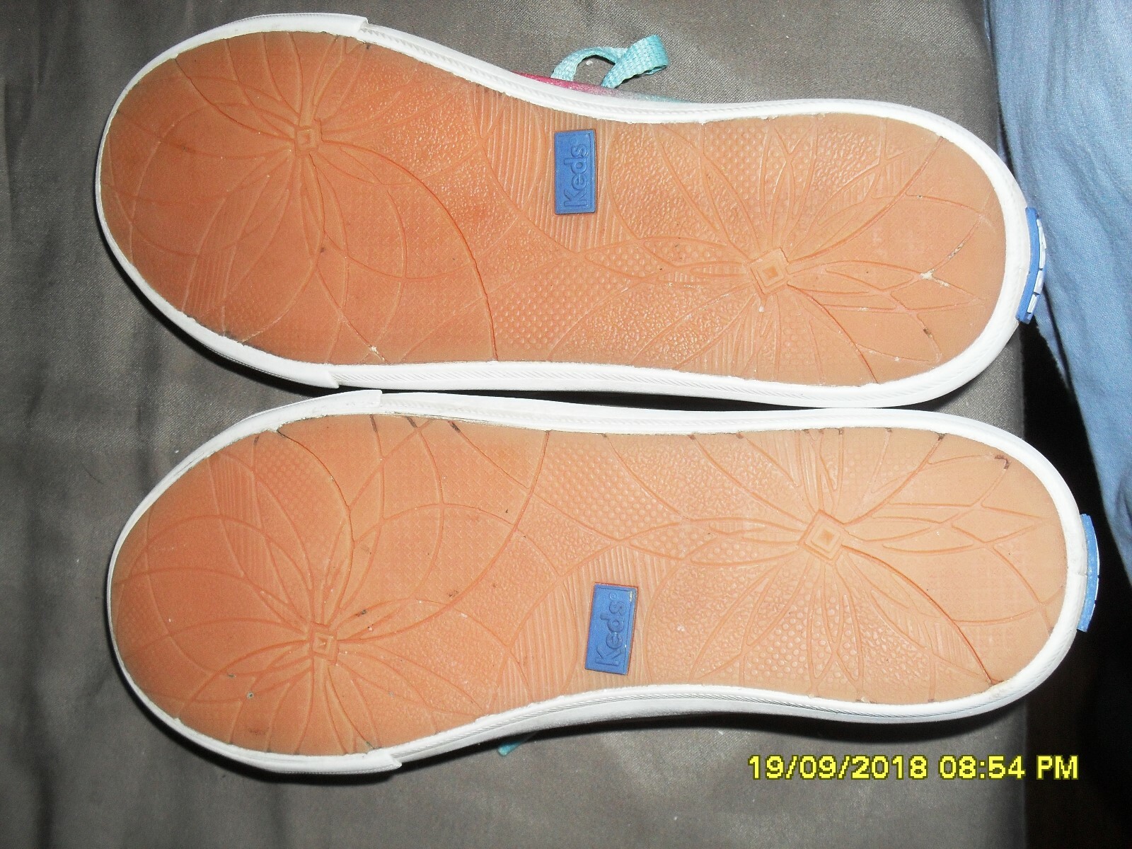 Girls Size 3 Keds Sparklie Tennis Shoes