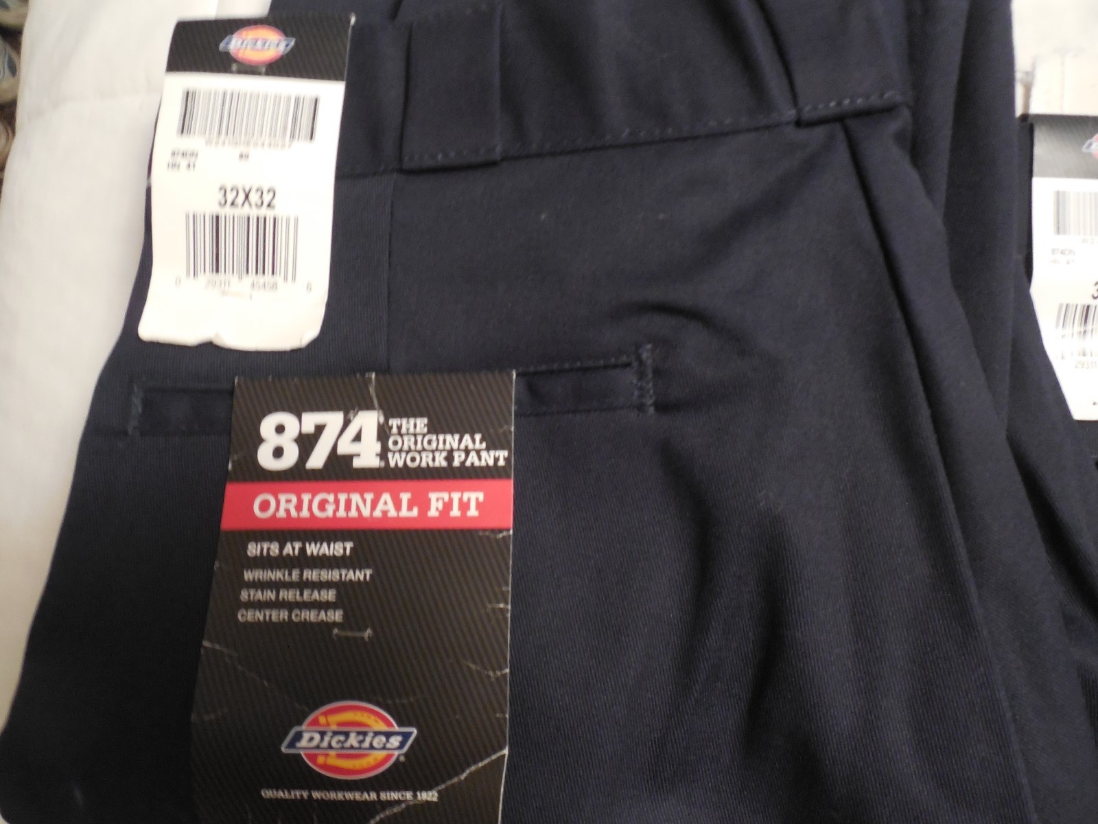 NWT Mens Dickies 874 Pants 32x32 Navy Blue Work pants Original Fit Sits at Waist