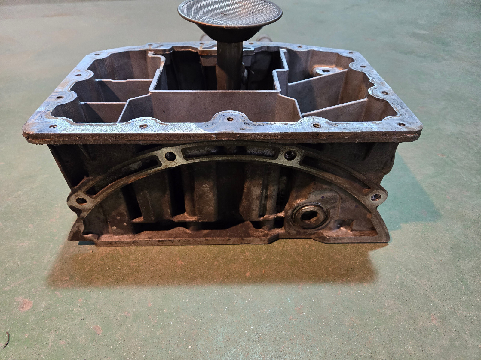 6.7L Powerstroke Upper Oil Pan bc3q-6675-eg bc3q-6676-fa - Picture 12 of 12