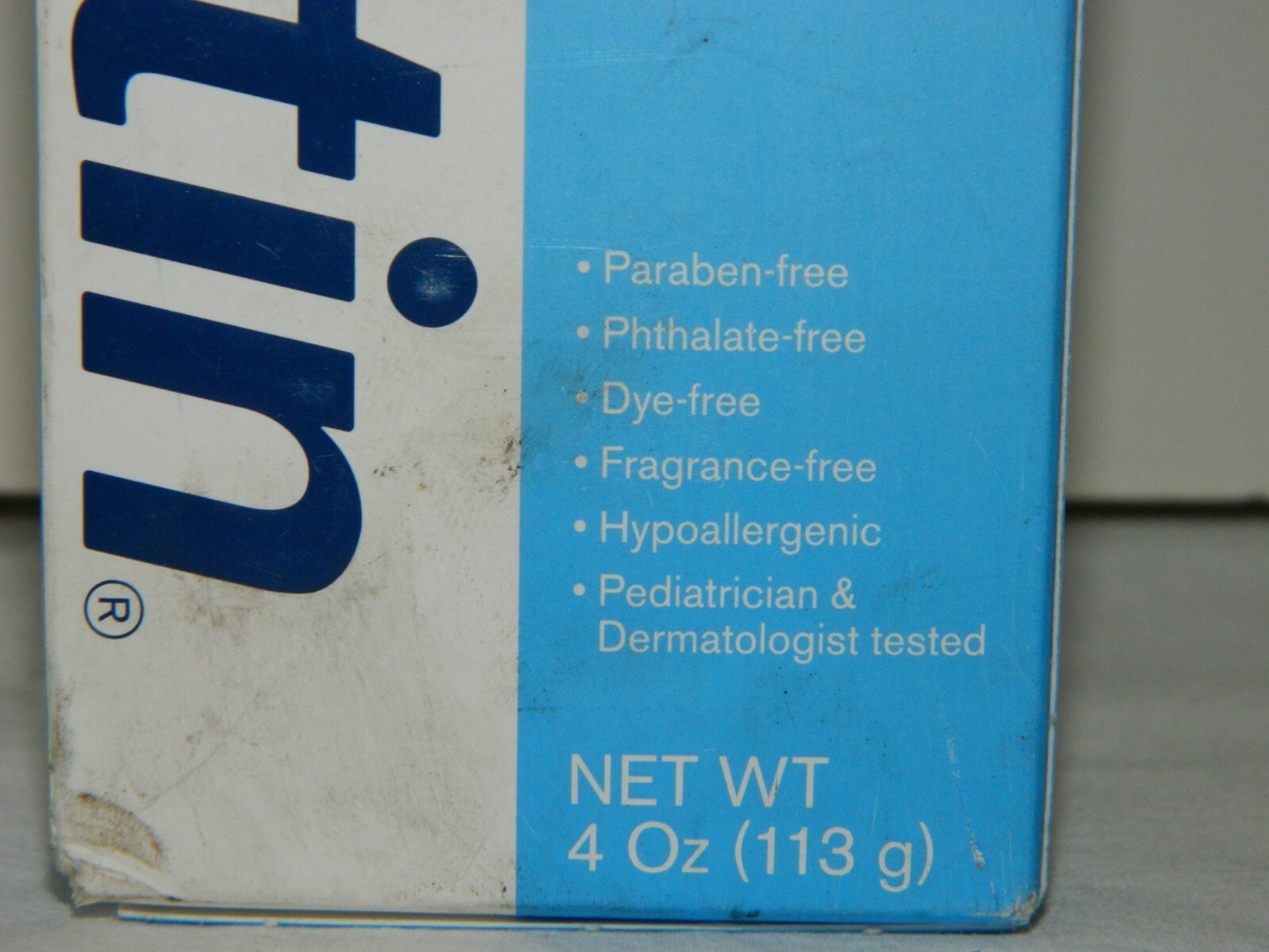 Desitin Daily Defense Diaper Rash Cream Ointment - 4 oz 113 g (13 % Zinc Oxide)