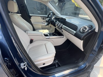 image 13 of interior
