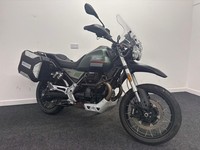 MOTO GUZZI V85 TT ** CRUISE CONTROL - PANNIERS - SKID PLATE **
