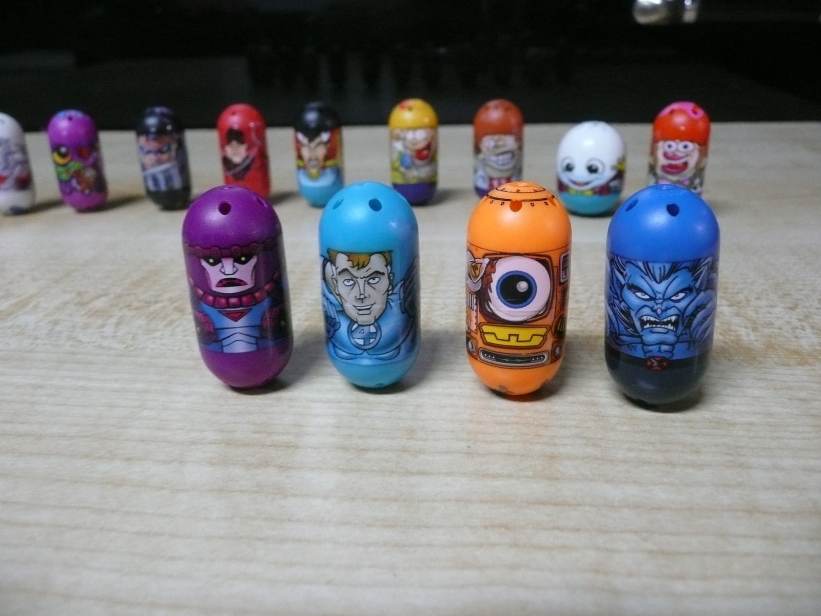 mighty beanz marvel mixed lot of 20 see pics