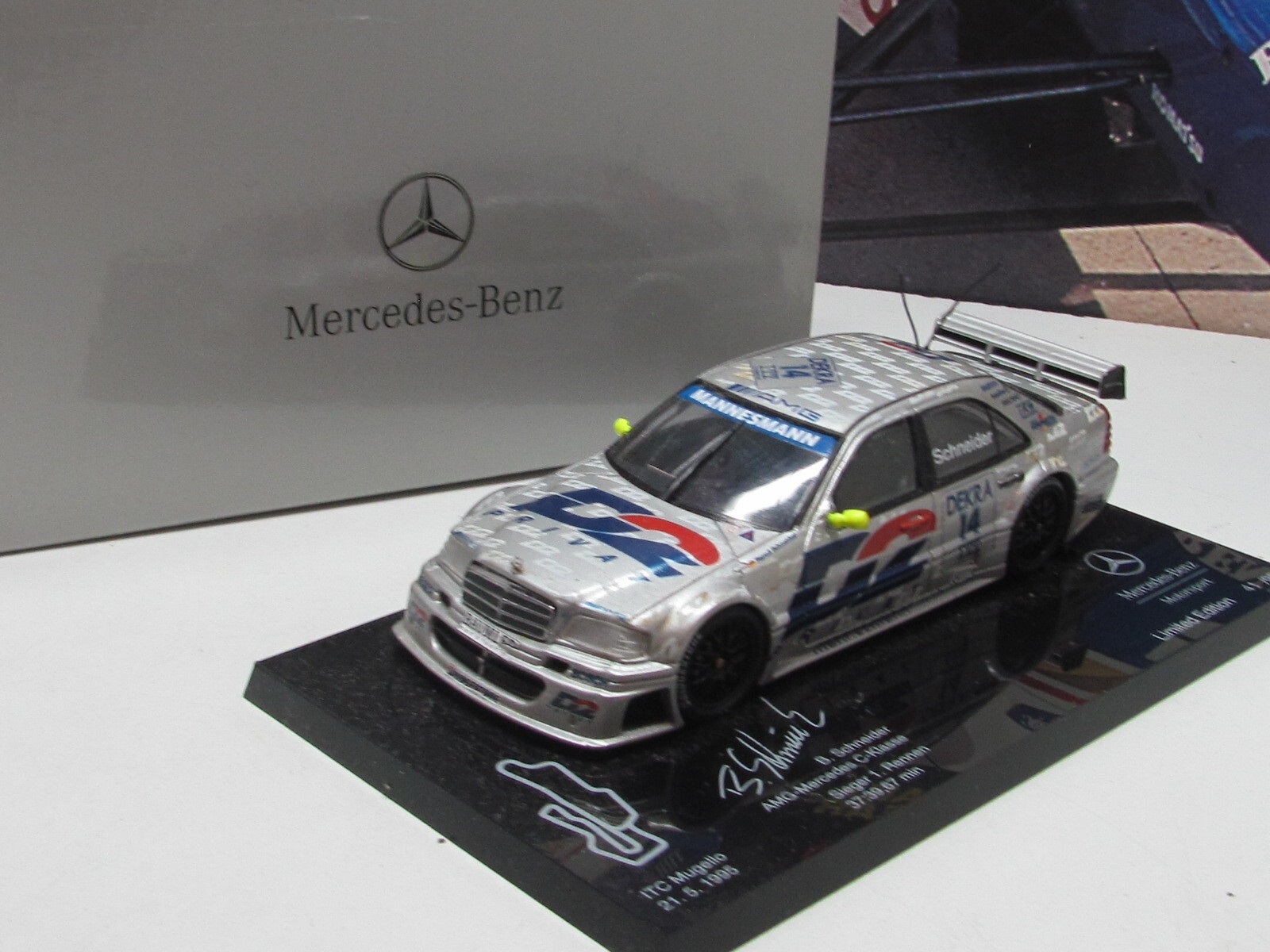 【MINICHAMPS】MercedesC−class 1/18 #M62 Minichamps 1:18 Mercedes-Benz M-class (W166) obsidianblack