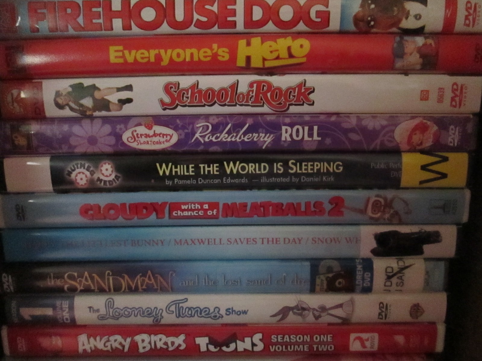 Lot of 24 Different Kids/Family DVD's  Tom & Jerry Strawberry Shortcake Horton