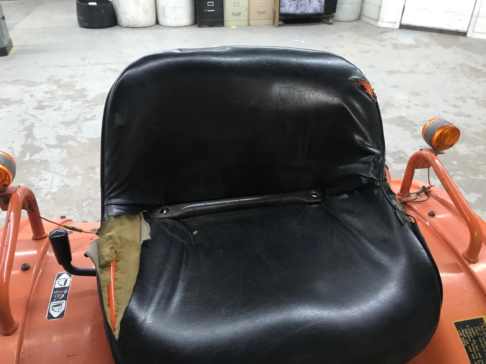 Kubota B7100HST Tractor with 60
