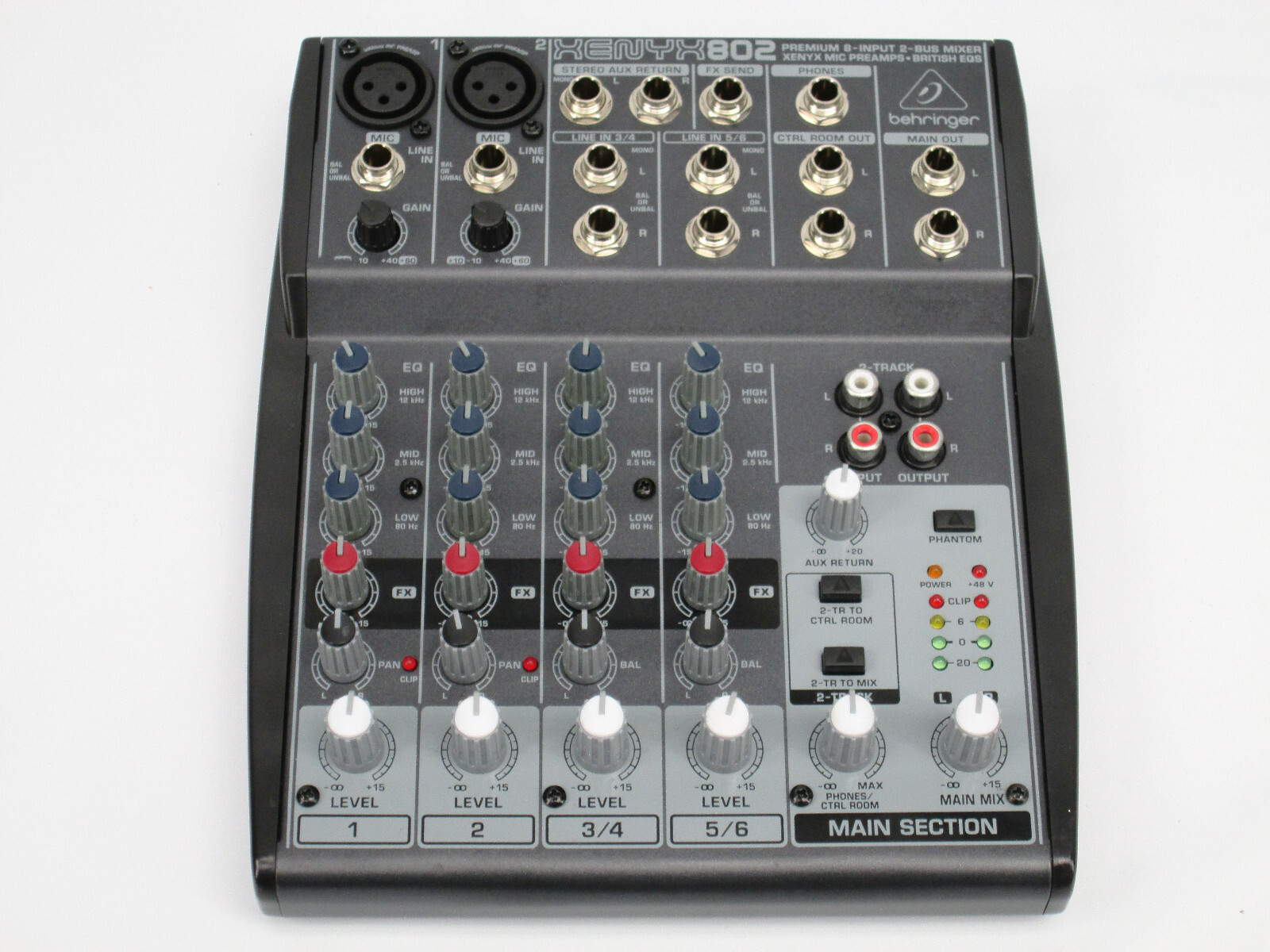 Behringer XENYX 802 Premium 8-Input 2-Bus Mixer Mixing Behringer XENYX 802 Premium 8-Input 2-Bus Mixer Mixing