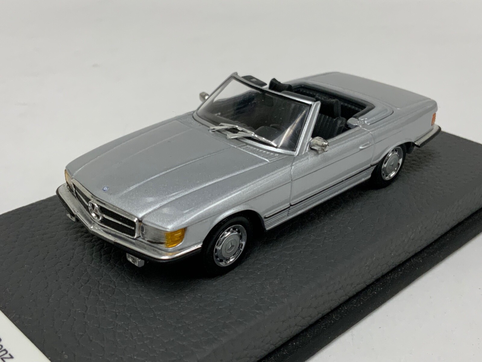 1/43 Minichamps Mercedes Benz 350 SL W107 from 1974 Silver