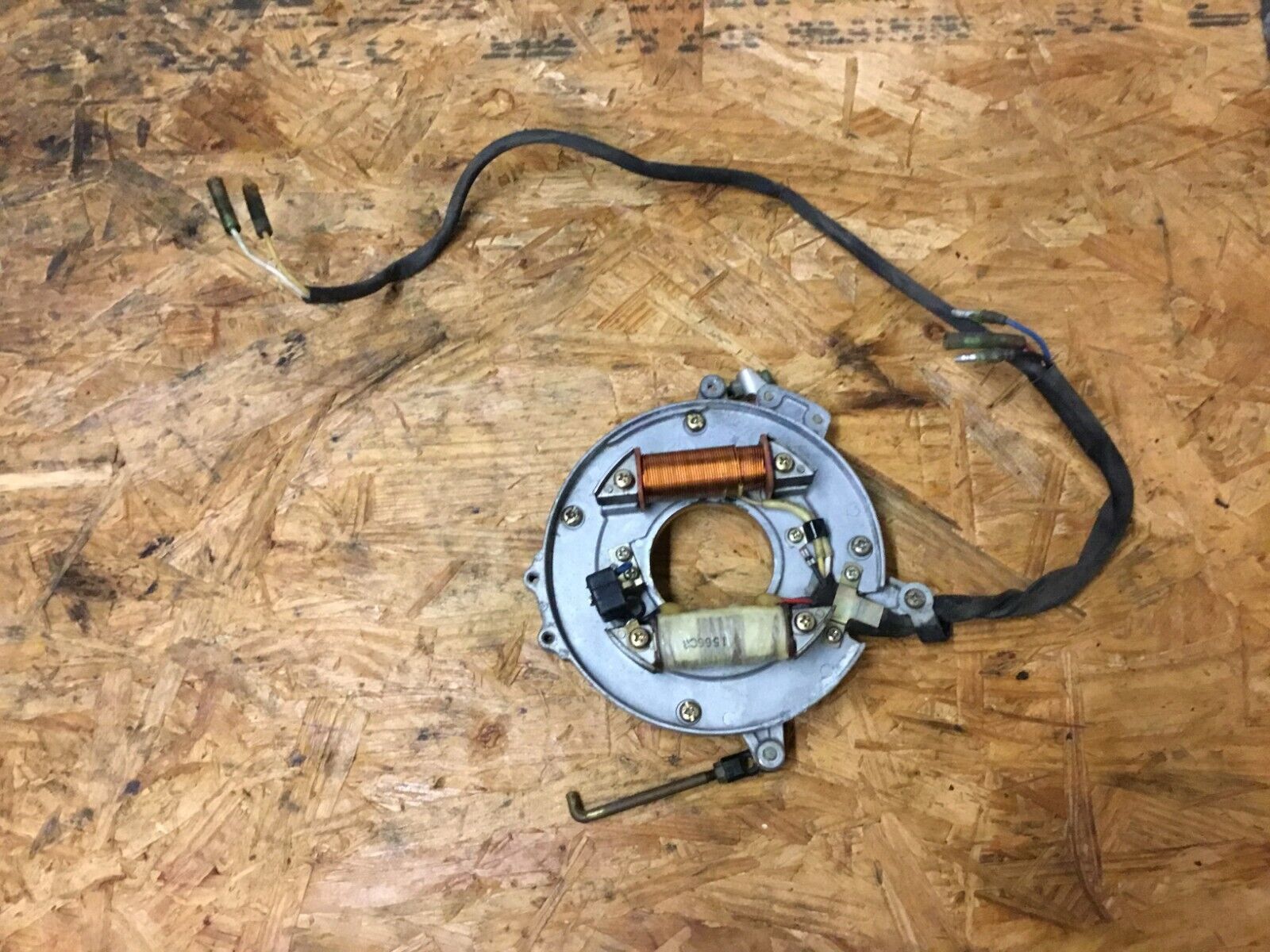 CHARGE COIL PLATE ASSEMBLY TOHATSU/NISSAN 25-40 HP 2 STROKE CHARGE COIL PLATE ASSEMBLY TOHATSU/NISSAN 25-40 HP 2 STROKE