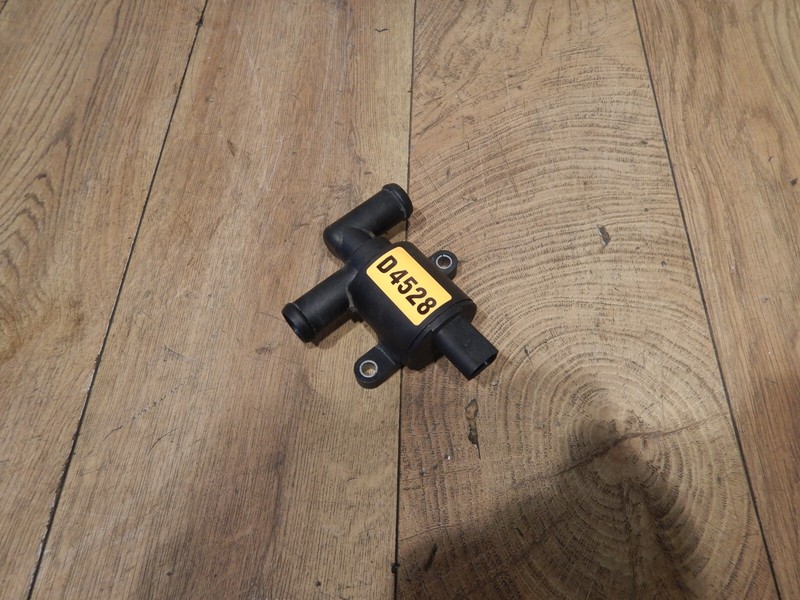 Electrovanne Audi A4 S4 8k B8 A1 A3 S3 A5 Rs4 Rs5 Passat Golf 7 4h0121671b