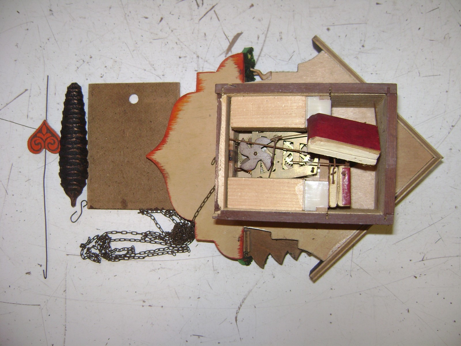 ANTIQUE VINTAGE OLD CUCKOO CLOCK GERMANY WOODEN PARTS RESTORE BLACK FOREST DEER