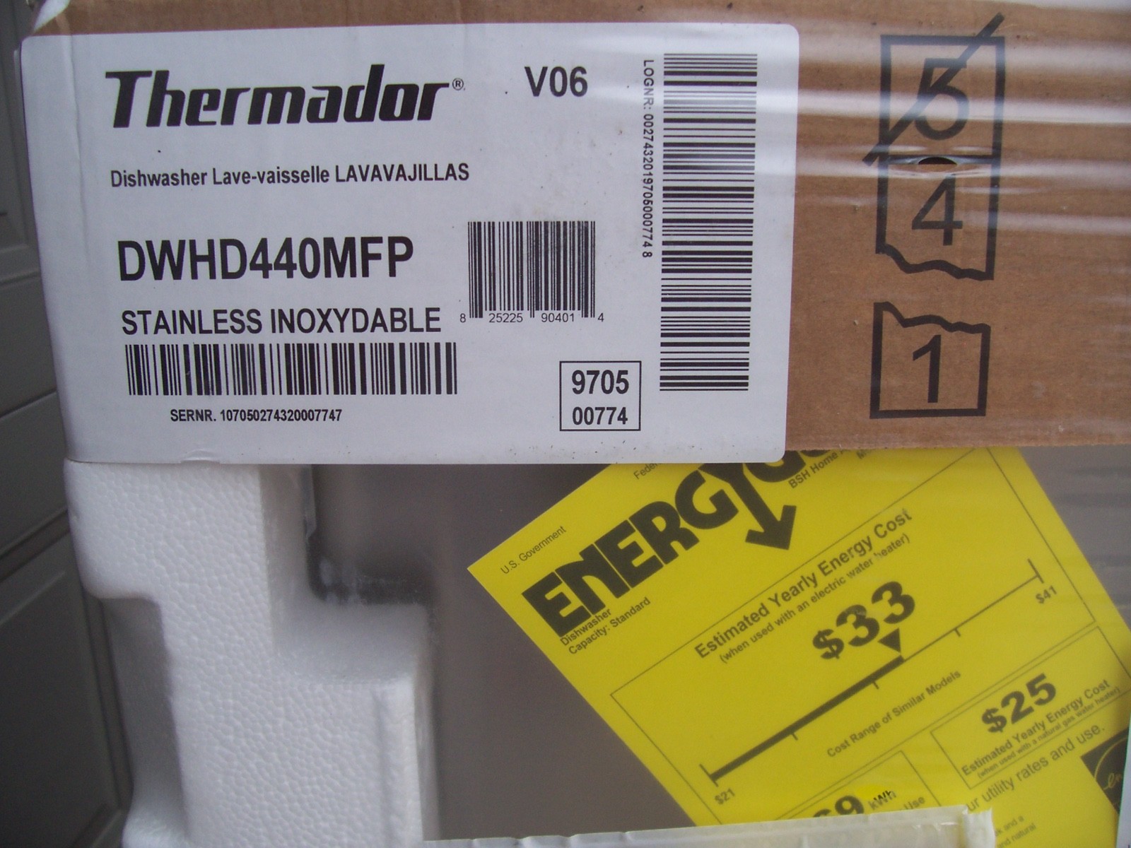 New Thermador Emerald Series DWHD440MFP 24 Inch Fully Integrated Dishwasher