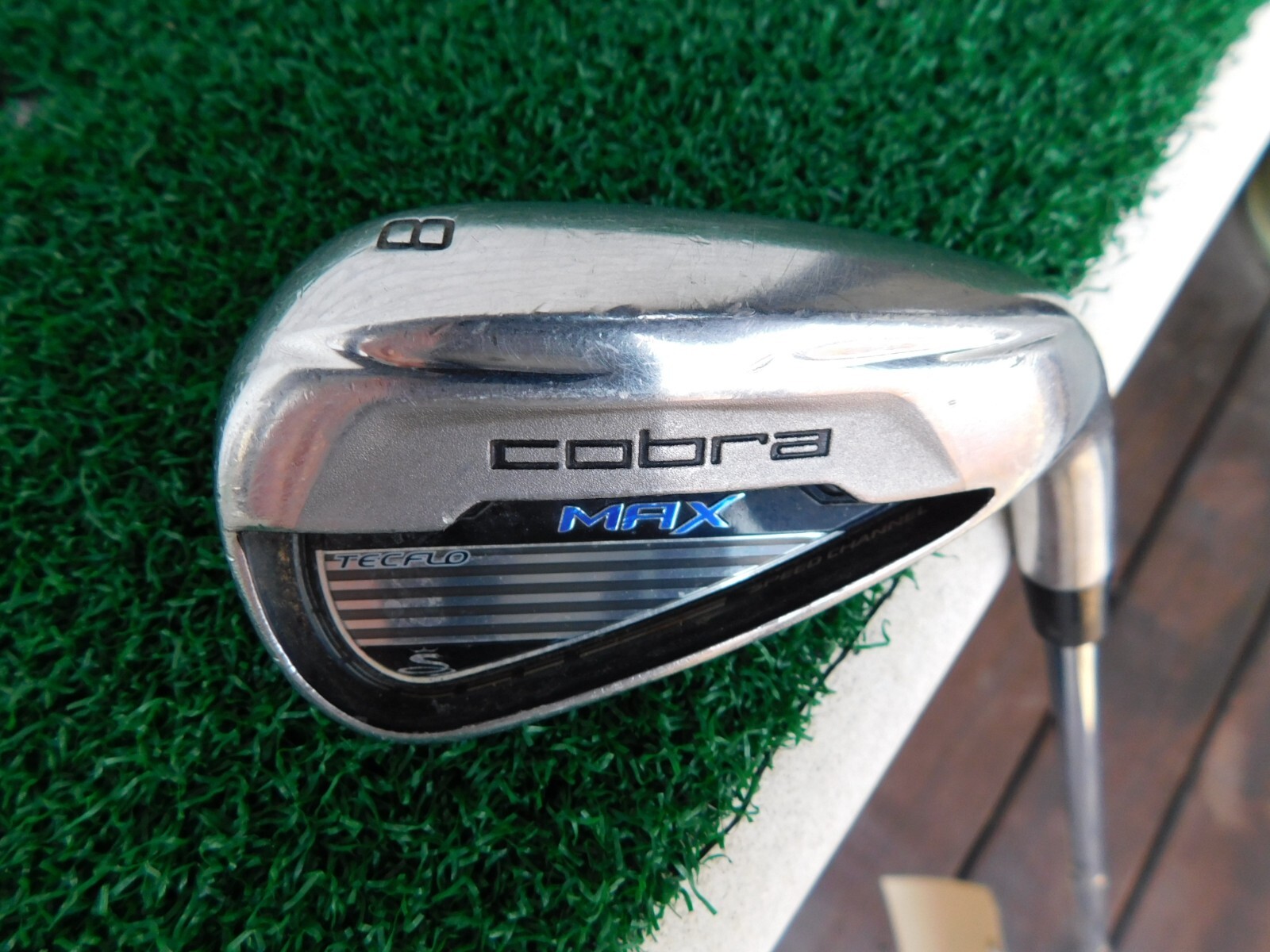 Cobra Max Tecflo Speed Channel 8 Iron Regular Steel Shaft Cobra Grip Cobra Max Tecflo Speed Channel 8 Iron Regular Steel Shaft Cobra Grip