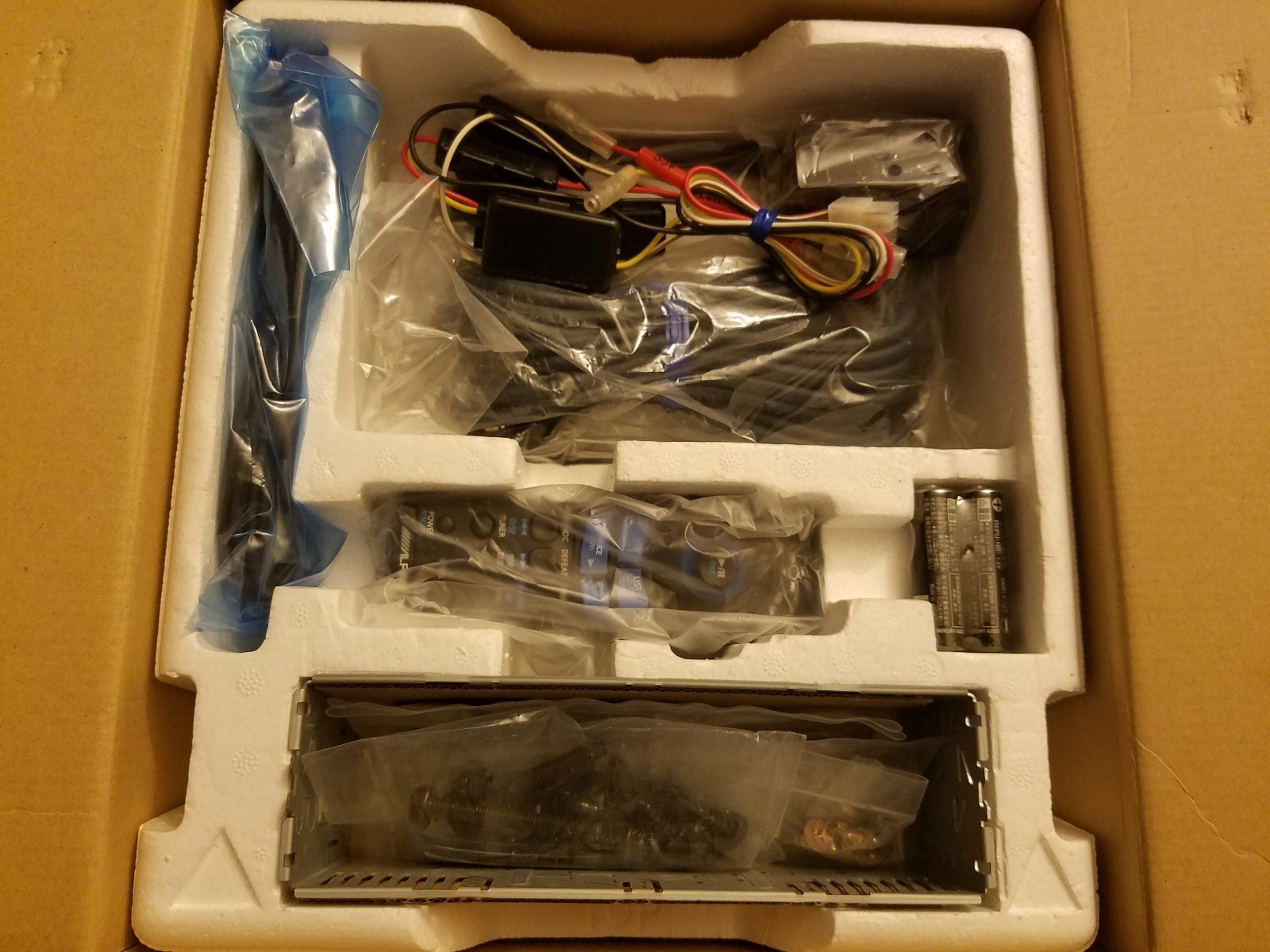 NEW Alpine DVA-5205 DVD/Video CD/CD Player