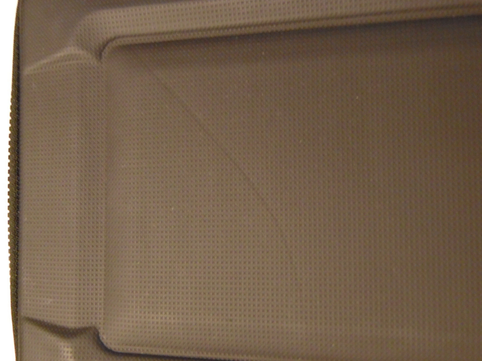 THULE Gauntlet 3.0 13 inch MacBook Sleeve Hard Case for MacBook Pro - USED