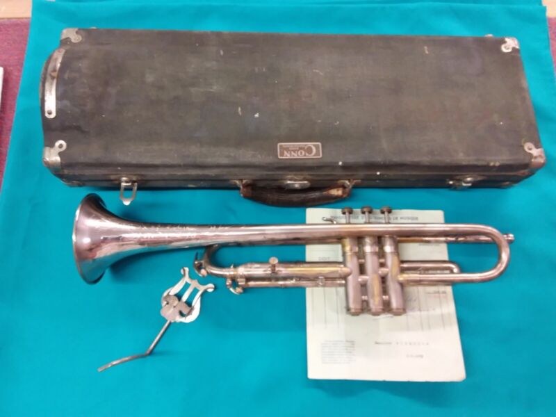 Vintage 1931 Trumpet Made By C.G. Conn ~ Serial #280500 ~ Bb ~ W/ Case 
