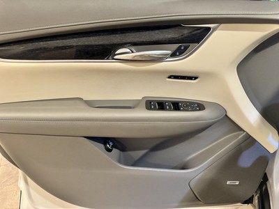 image 18 of interior