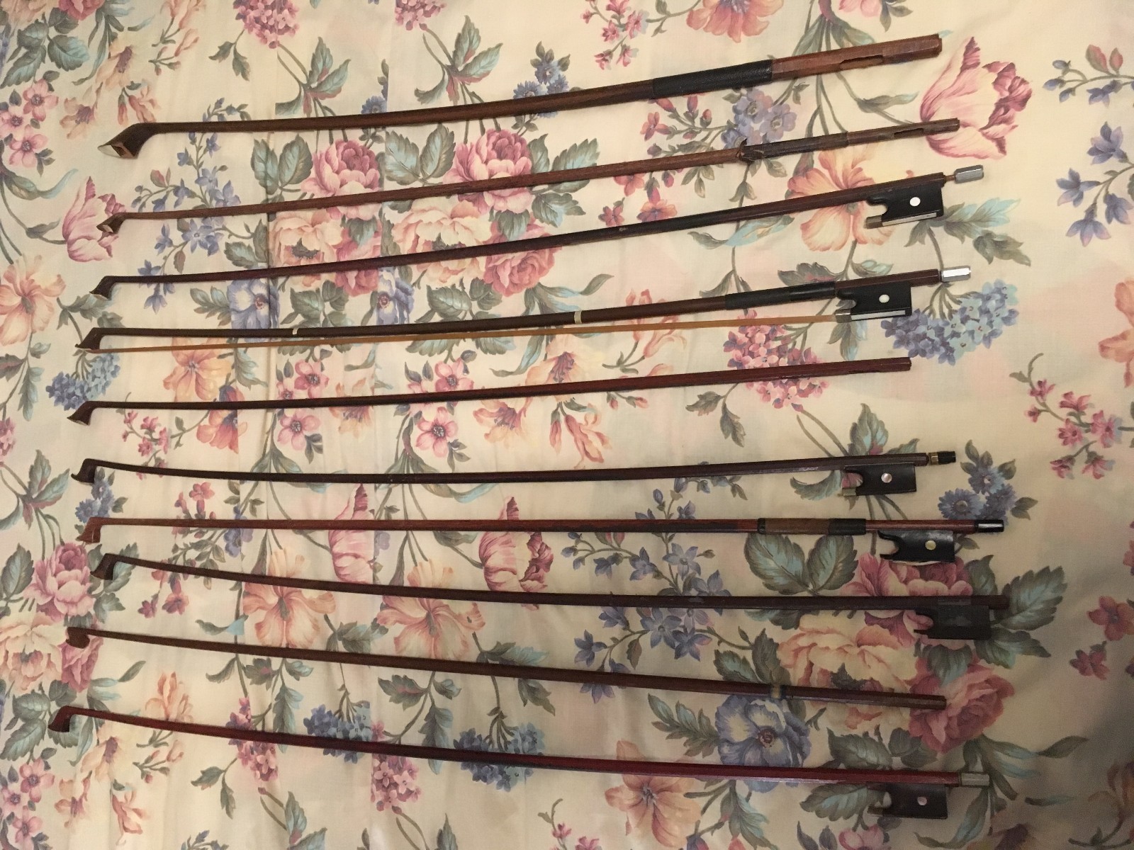 VIOLIN BOW JOB LOT-NINE 4/4 VIOLIN BOWS+ ONE 4/4 BASS BOW
