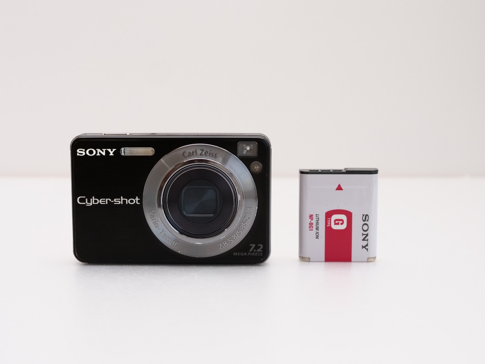 SONY - Cyber-shot DSC-W120 ブラック  M666 Amazon.com : Sony Cybershot DSCW120/B 7.2MP Digital Camera