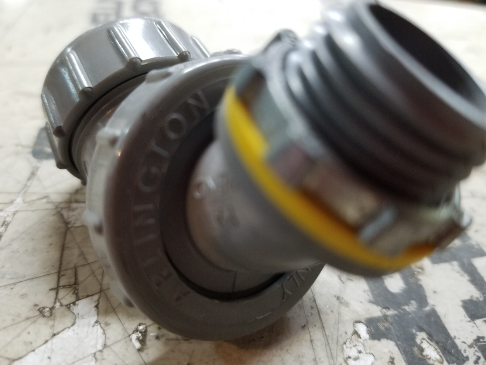 LOT OF 6 - ARLINGTON NMLT9050, Liquid Tight Connector Plastic, 90°, 1/2 in. 10 c - Picture 2 of 5