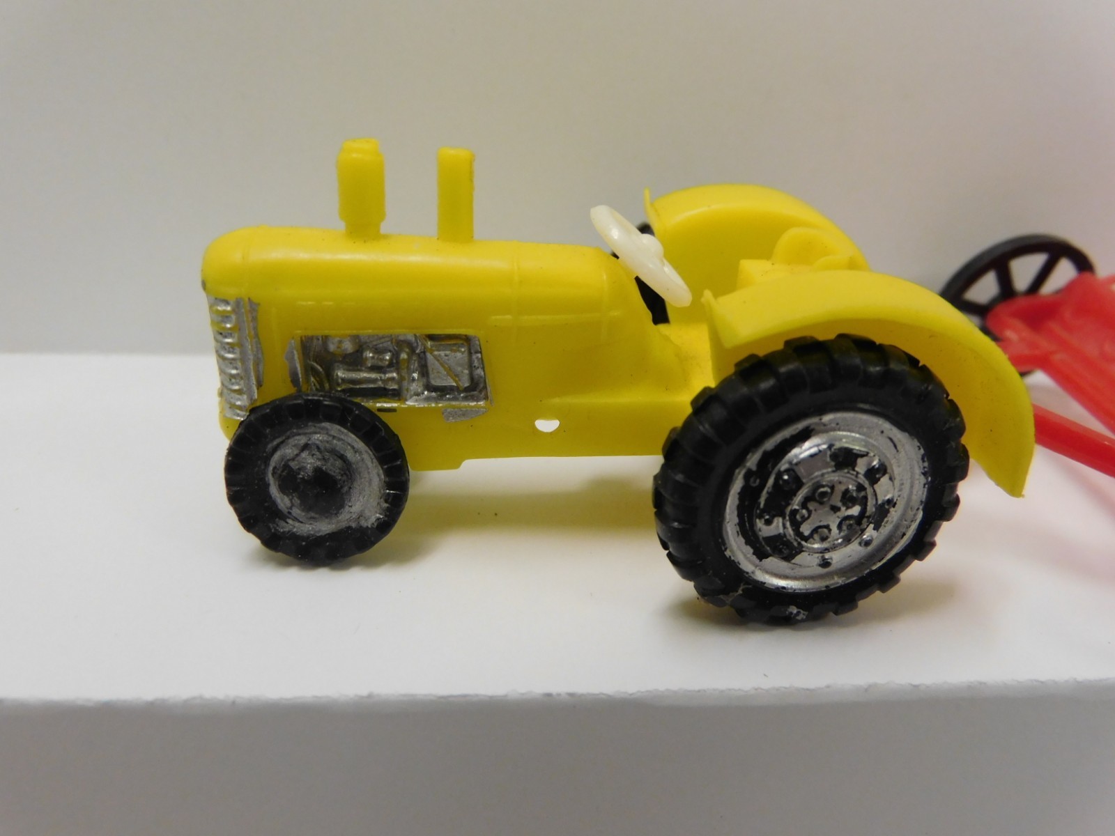 1:72 Scale Hong Kong Tractor Hay Rakes Plastic Playset Accessories Farm Implemen