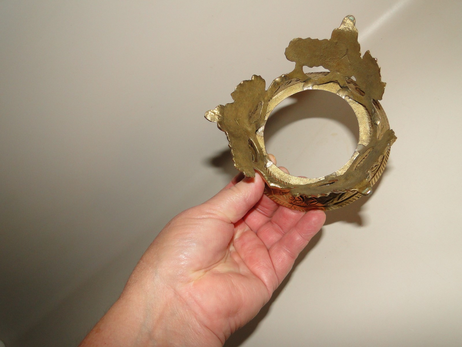 Brass Display Stand,Grape Pattern 2 3/8