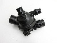 BMW E81 1er 118i LCI 07-13 2,0i 90KW Thermostat Flansch Thermostatgehäuse BMW E81 1er 118i LCI 07-13 27.10.2009... Vorschau 5