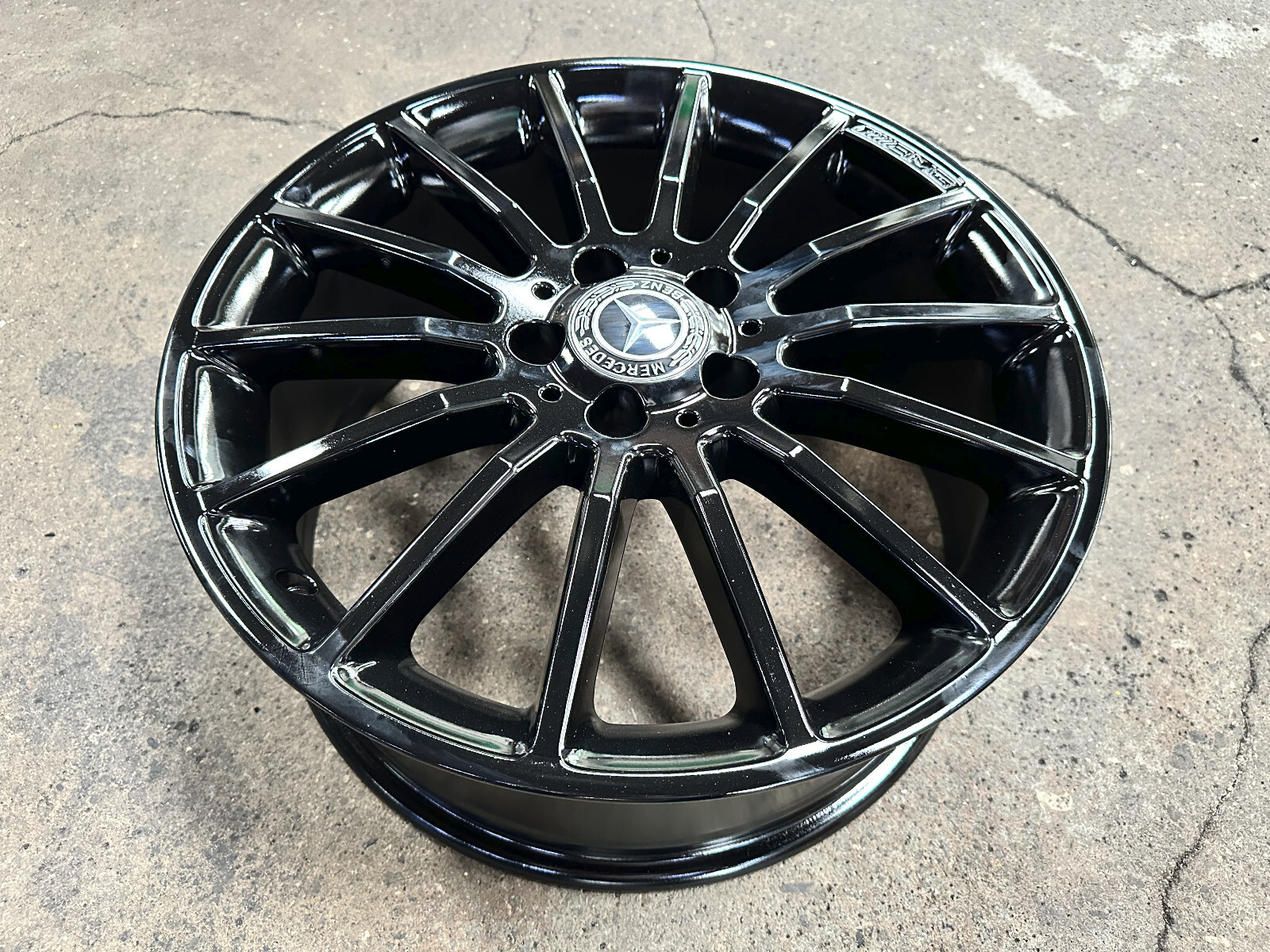 Genuine USED 18x7.5J Mercedes AMG W176 (4 Wheel) W117 A180 CLA250