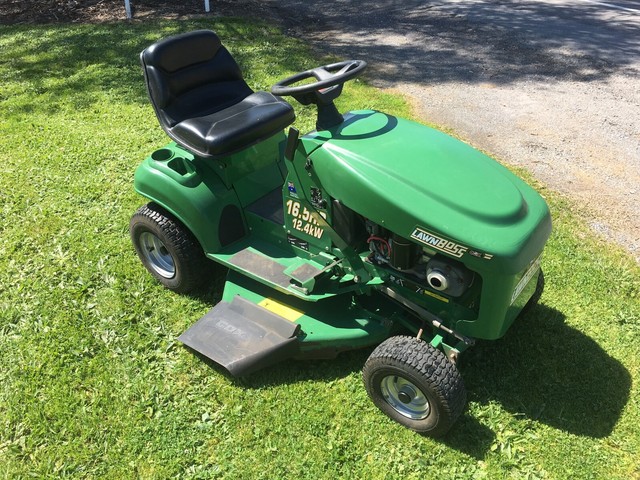 Cox Lawn Boss Ride On Mower | Lawn Mowers | Gumtree ...