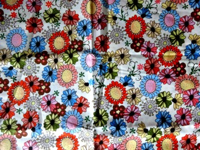 FLOWER POWER TOSS ON WHITE COTTON FABRIC - 54