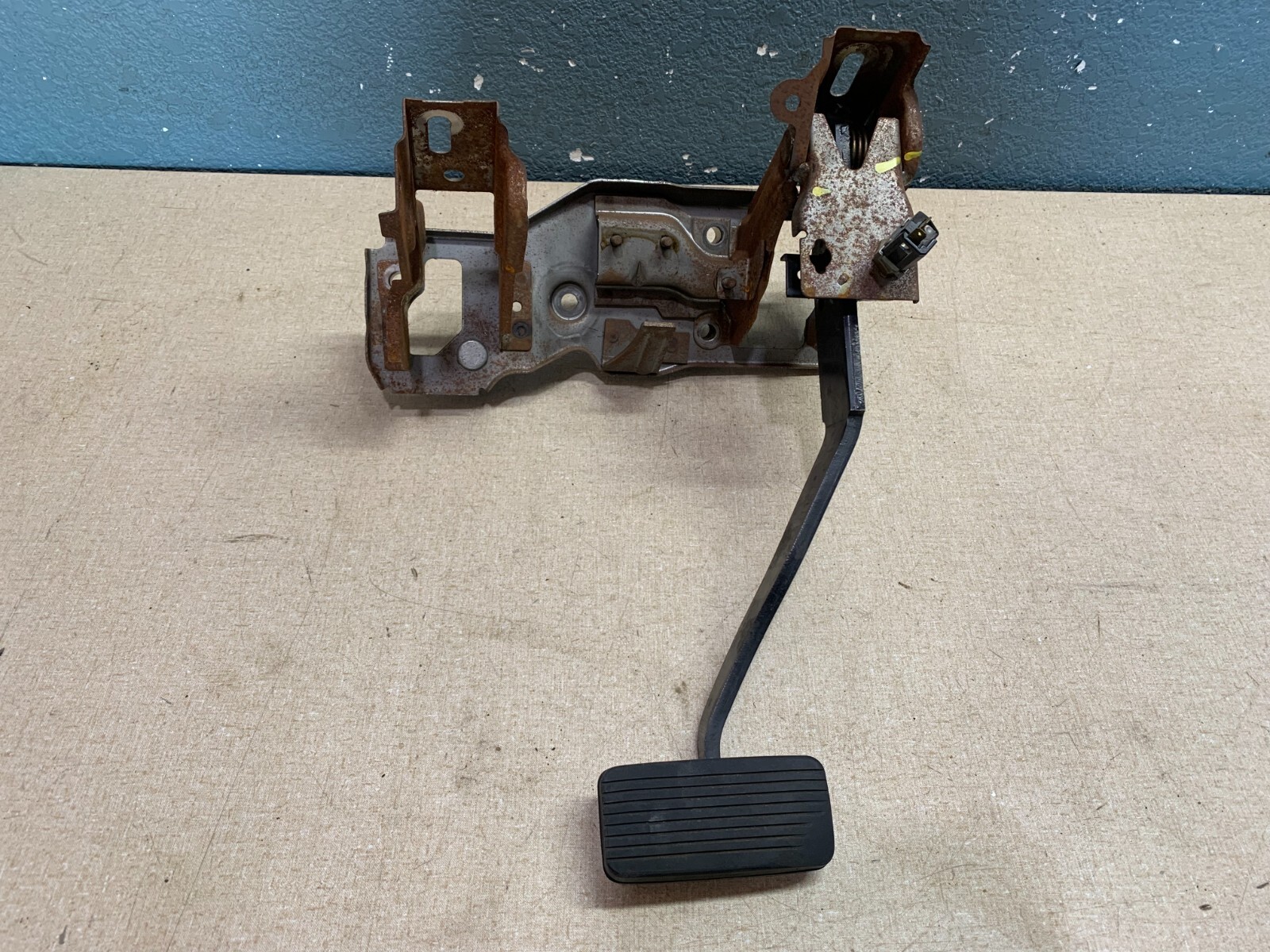 1998 99 00 01 02 FORD ESCORT ZX2 BRAKE PEDAL ASSEMBLY | eBay