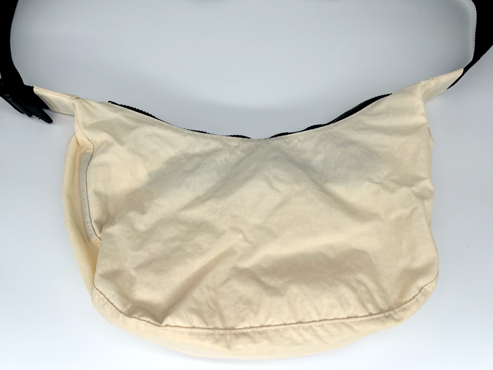◇NIEEH◇ CRESCENT BAG IVORY BAGGU Ivory Medium Nylon Crescent Bag | eBay