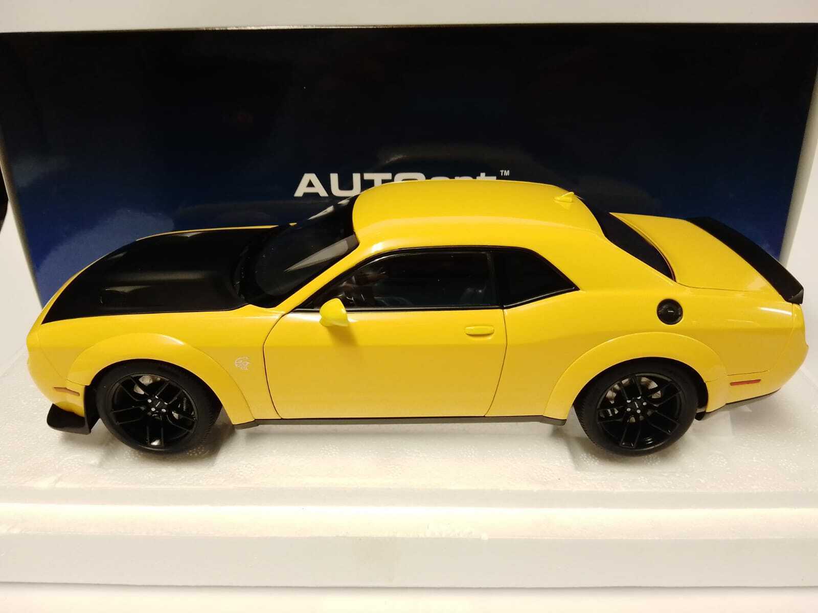 Autoart Dodge Challenger SRT HELLCAT Widebody Yellow Jacket Autoart Dodge Challenger SRT HELLCAT Widebody Yellow Jacket