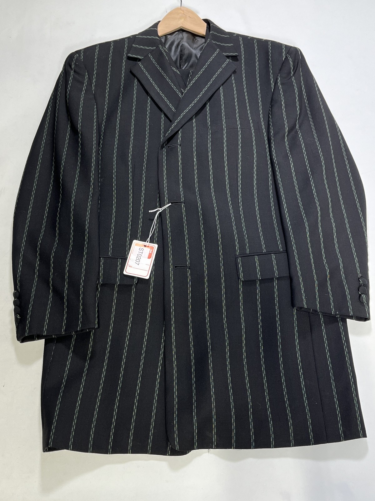 Mens Xiotti Black Bold Stripe 3 Piece Suit 40R EUC