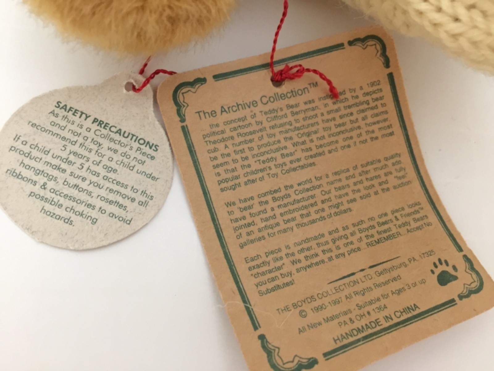 Boyds Bears & Friends Plush Bear LEON wearing beehive sweater movable joints 9