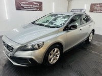 2013 63 VOLVO V40 1.6 D2 CROSS COUNTRY SE MANUAL £20 TAX GREAT SPEC FAMILY CAR