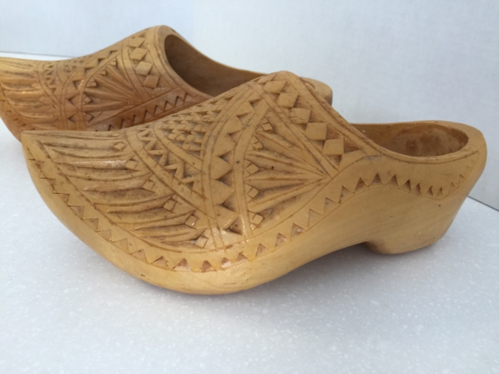 Wooden Shoes Holland Klompen Hand Carved Clogs Solid Wood Handmade - Vintage
